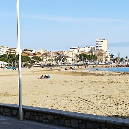 Centre Ste Maxime, 100 M De La 아파트 *