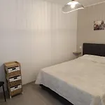 Centre Ste Maxime, 100 M De La Apartman